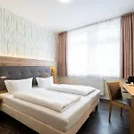 Szálloda Ahoi, Sure Collection By Western 3*