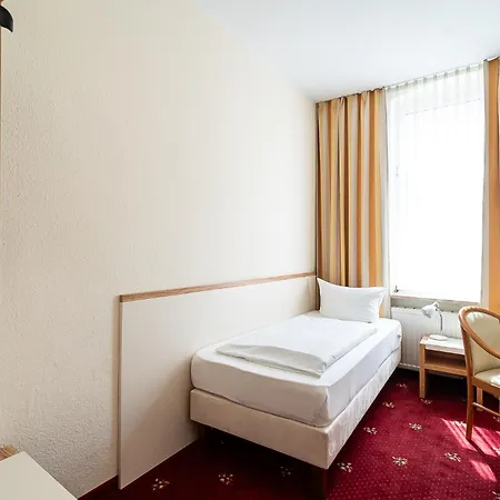 Sleepbeeone 3* Wilhelmshaven