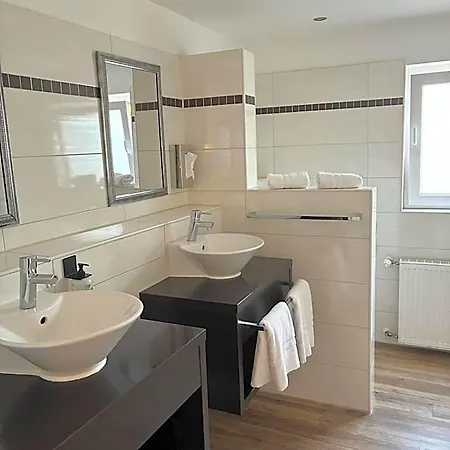 Hotel Ahoi, Sure Collection By Western 3*